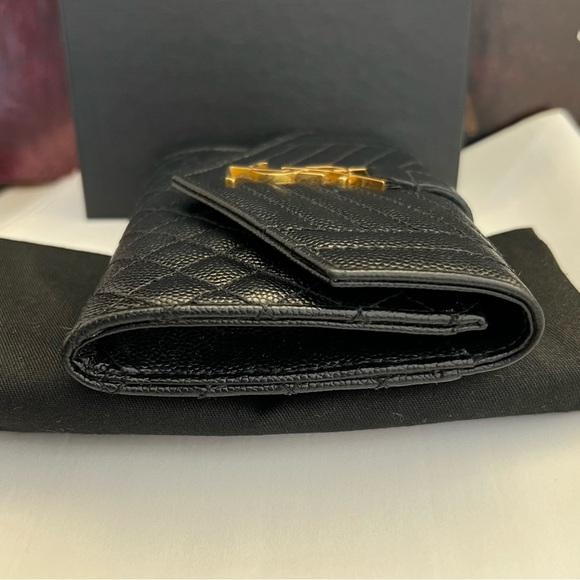 Auth YSL Wallet • Yves Saint Laurent Flap Wallet in Black Leather Authentic - Picture 11 of 14